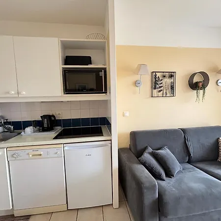 Appartement Avec Terrasse Et Parking, Proche - Fr-1-197-635 *